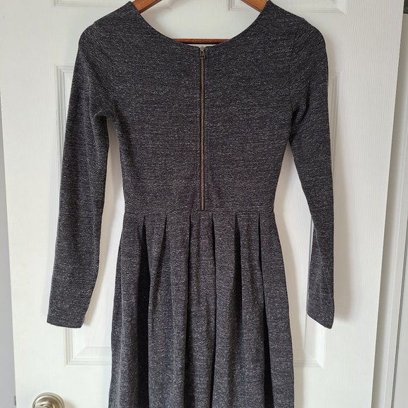 SOLD-Aritzia Talula Lambeth dress - Picture 3 of 6